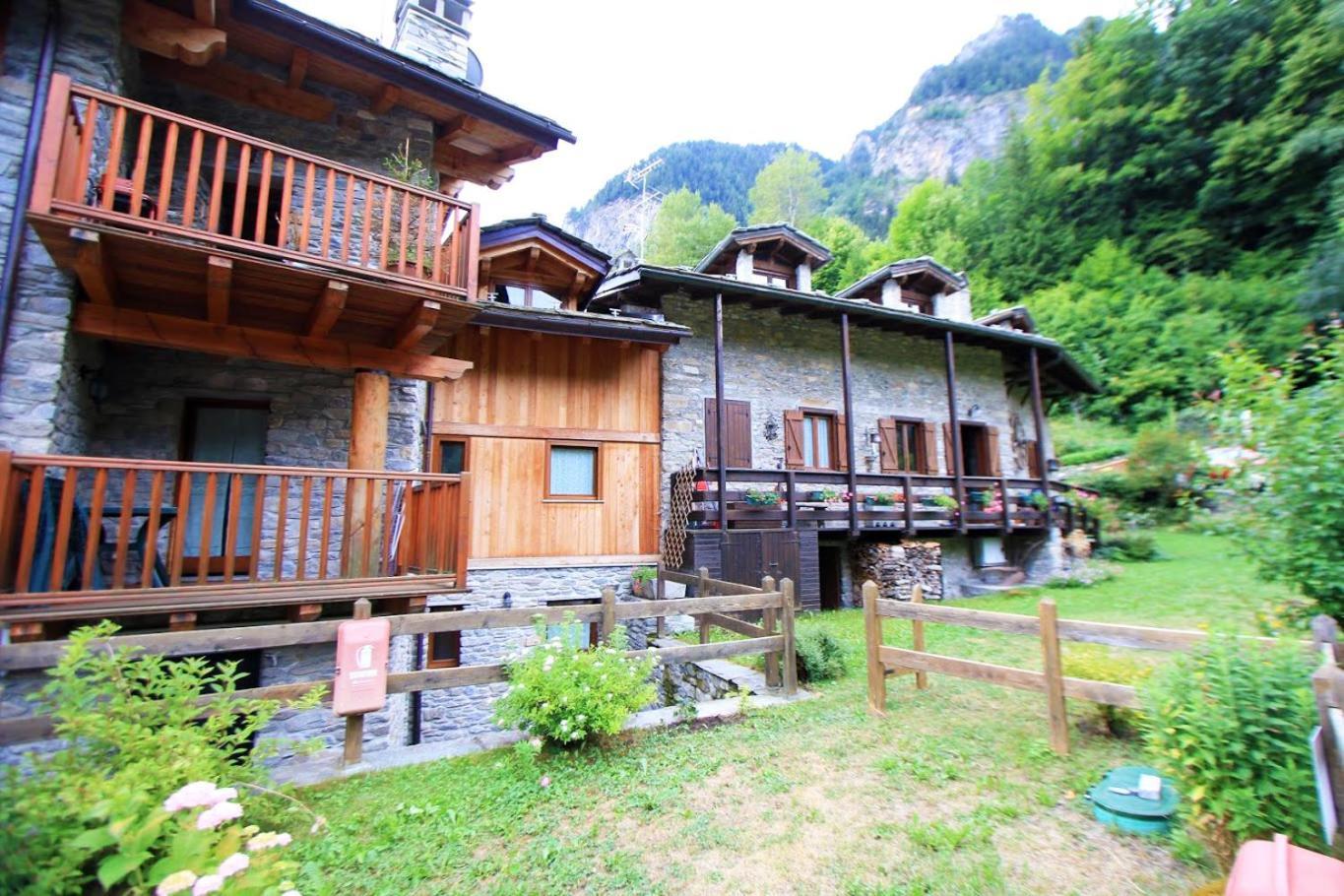 Champex Apartments Pre-Saint-Didier Exterior photo